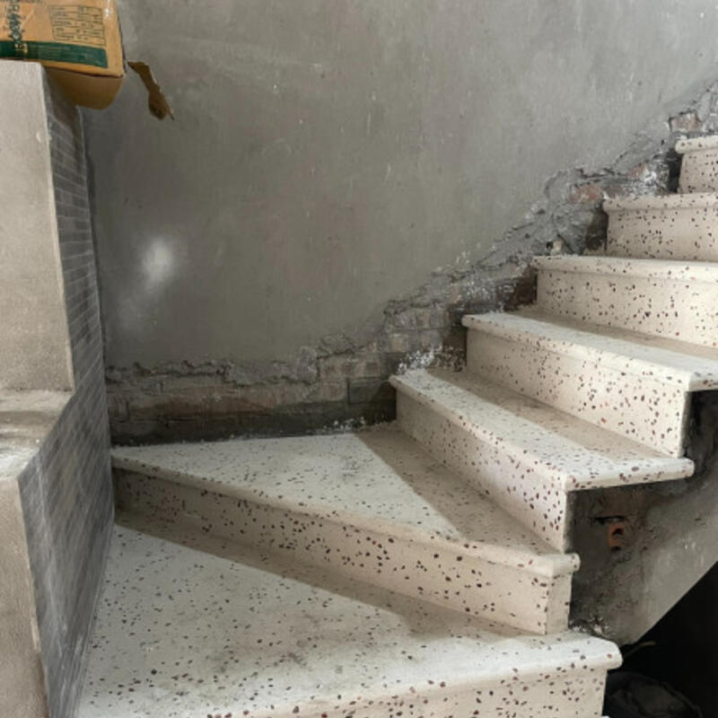 Bậc cầu thang Granito Z502