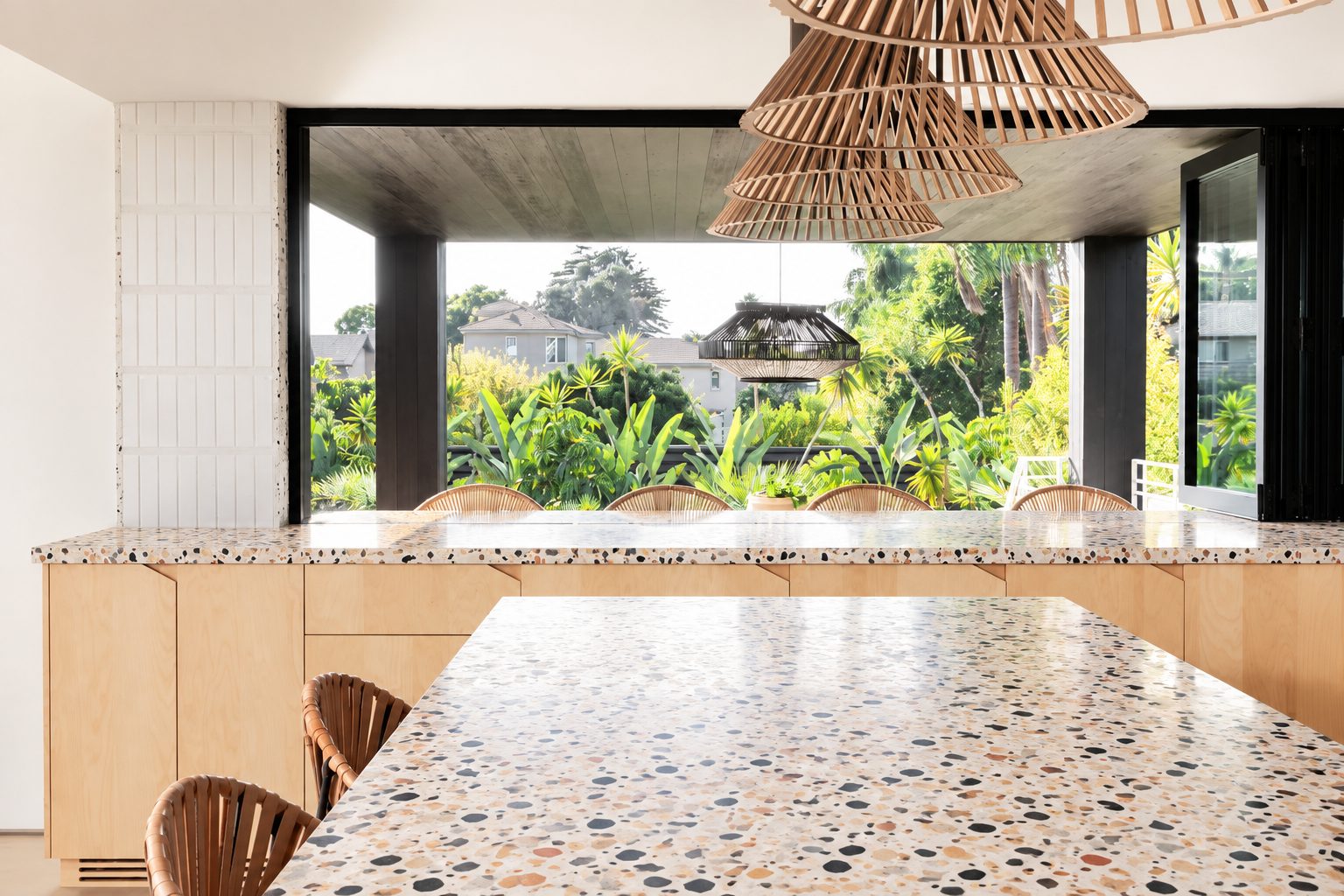 Cắt chỉnh tấm terrazzo theo kích thước